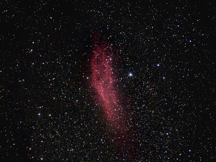 Calif neb (NGC1499); mag 5; size 120x41'; 32 min (32x60sec); Sigma lens @108mm, f/4.2; ISO 1600; Coyle; 12-10-06